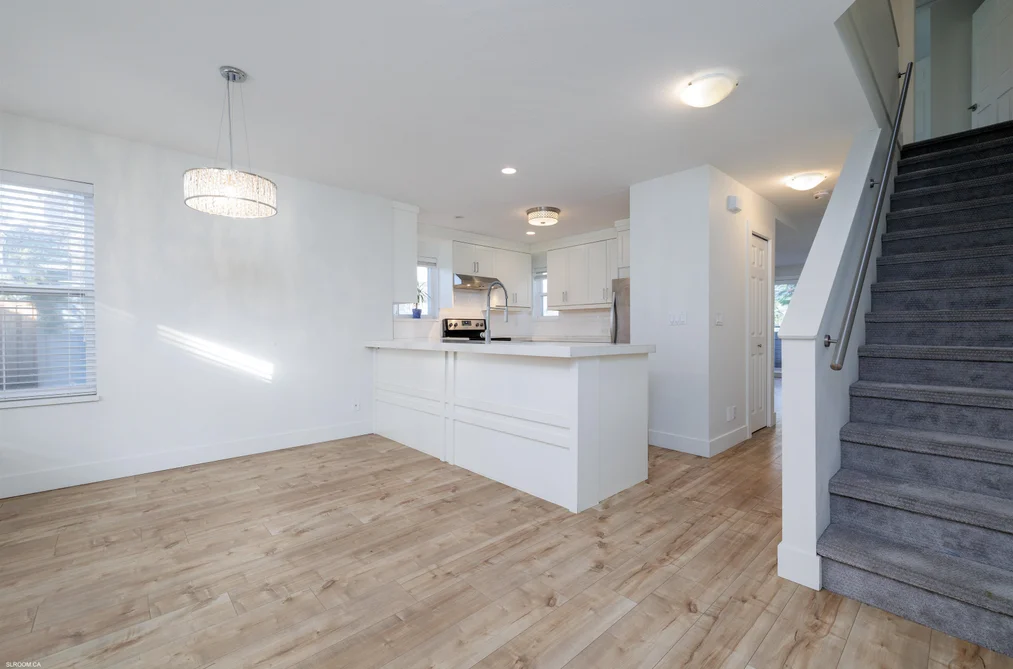 Townhouse for sale at 140 Shoreline Circle Port Moody British Columbia - MLS: R3112777