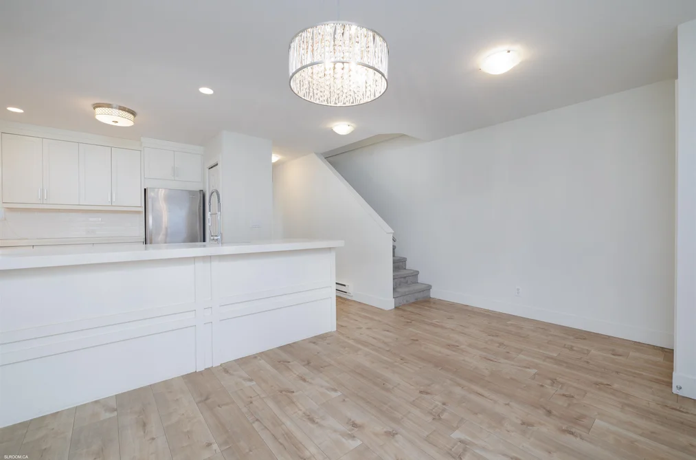 140 SHORELINE CIRCLE, Port Moody BC V3H 5B3, Port Moody BC — Residential for Sale - Photo 2