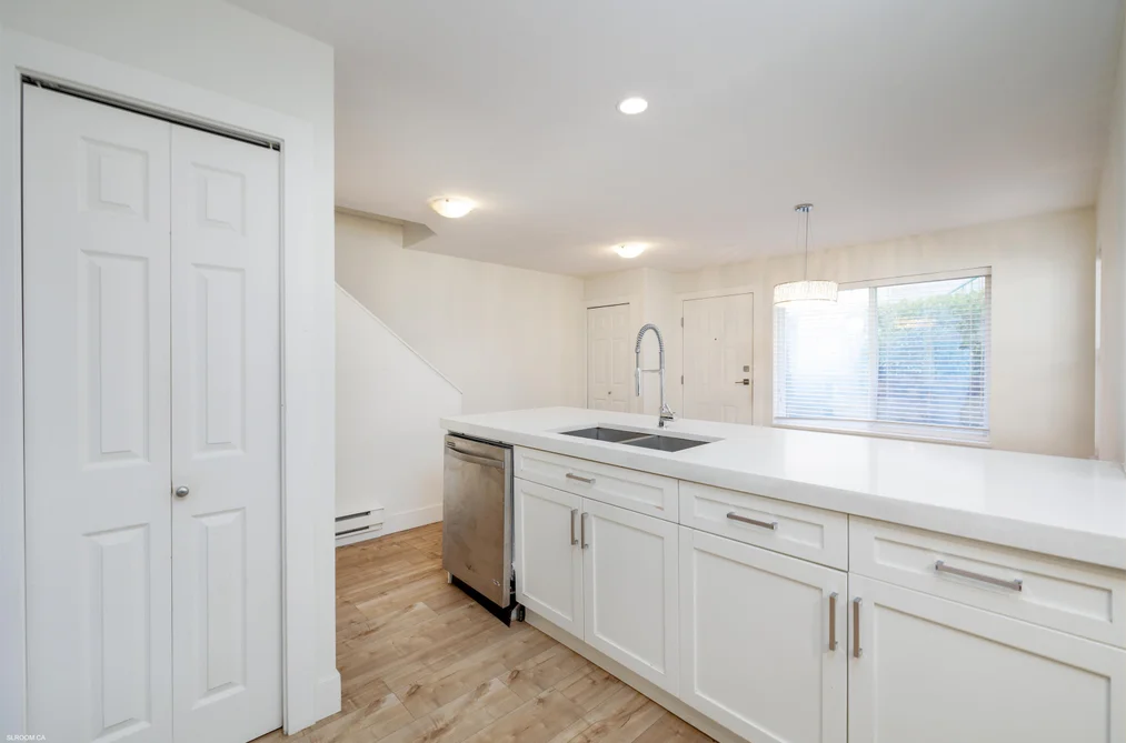 140 SHORELINE CIRCLE, Port Moody BC V3H 5B3, Port Moody BC — Residential for Sale - Photo 5