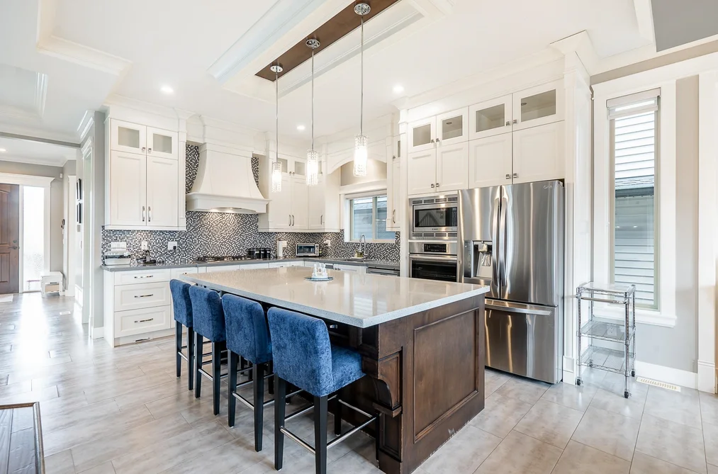 1400 COAST MERIDIAN ROAD, Coquitlam BC V3E 0H5, Coquitlam BC — Residential for Sale — Photo 2 of 34