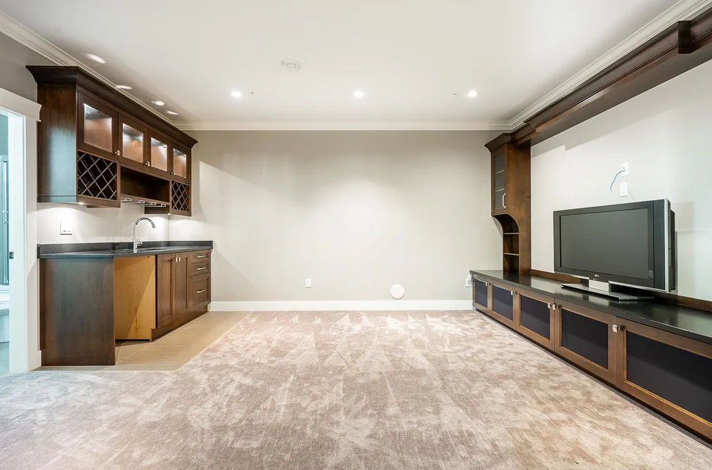 1400 COAST MERIDIAN ROAD, Coquitlam BC V3E 0H5, Coquitlam BC — Residential for Sale — Photo 27 of 34