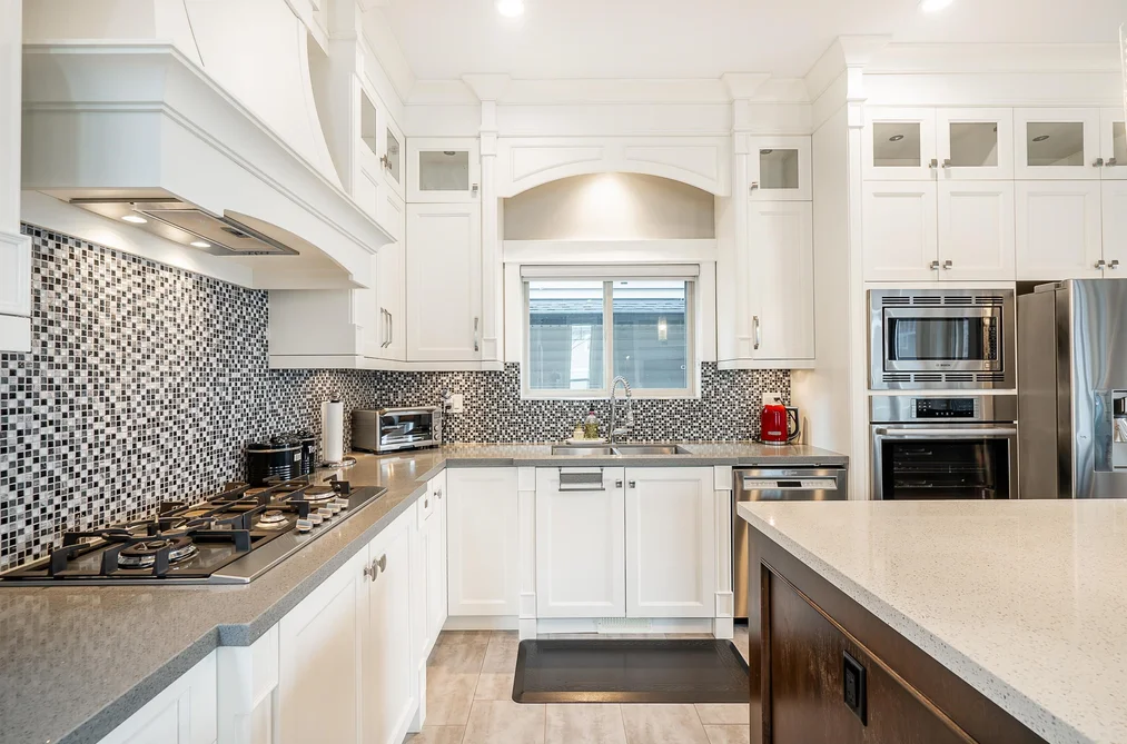 1400 COAST MERIDIAN ROAD, Coquitlam BC V3E 0H5, Coquitlam BC — Residential for Sale — Photo 4 of 34