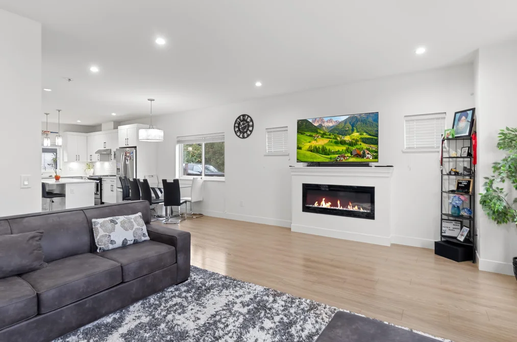 14002 60A AVENUE, Surrey BC V3X 0J9, Surrey BC — Residential for Sale - Photo 4