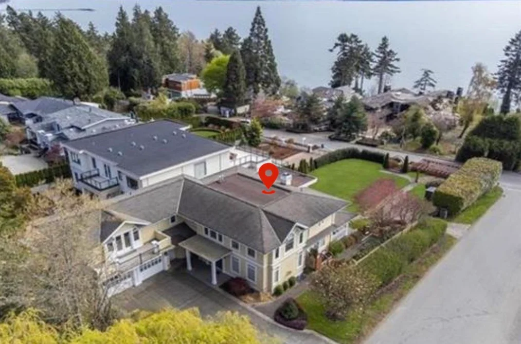 House for sale at 14008 Marine Drive White Rock British Columbia - MLS: R3111011
