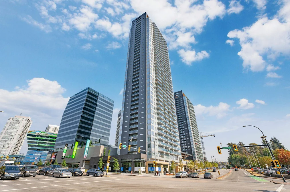 13615 Fraser Hwy Unit 1401, Surrey, BC - MLS: R3177012