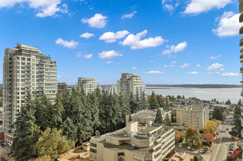 Condo for sale at 1401 1501 Foster Street White Rock British Columbia - MLS: R3159154