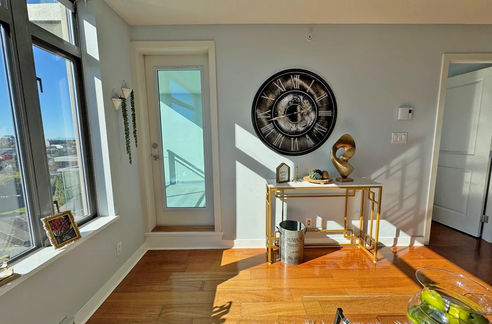 1401 3660 VANNESS AVENUE, Vancouver BC V5R 6H8, Vancouver BC — Residential for Sale - Photo 2