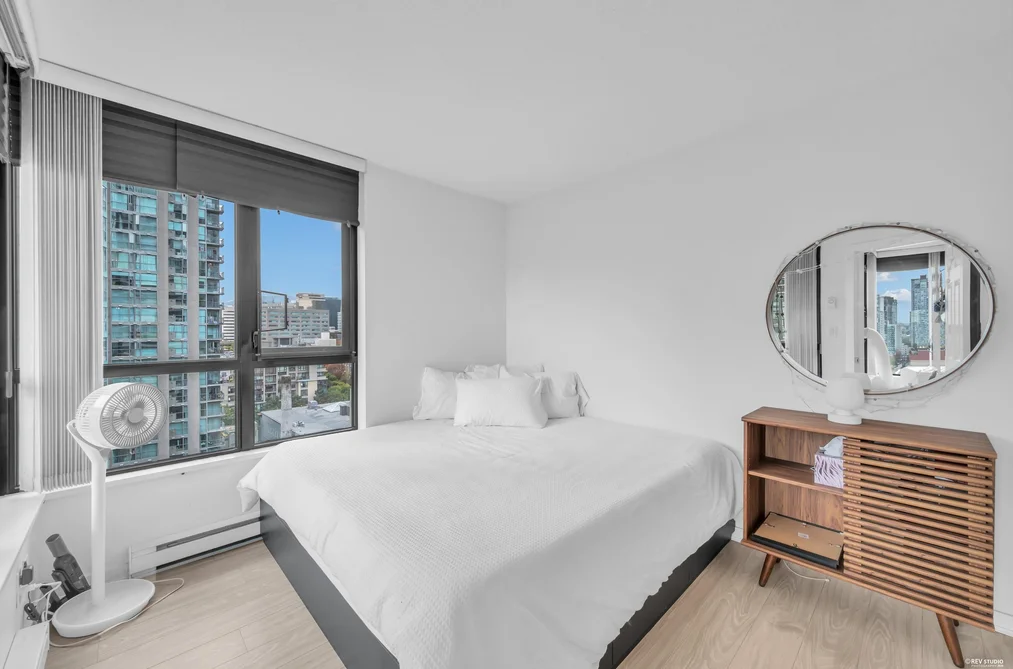1401 - 928 Homer Street, Vancouver, BC - MLS: R3165170 - Photo 13 1401 - 928 Homer Street, Vancouver, BC - MLS: R3165170 - Photo 13