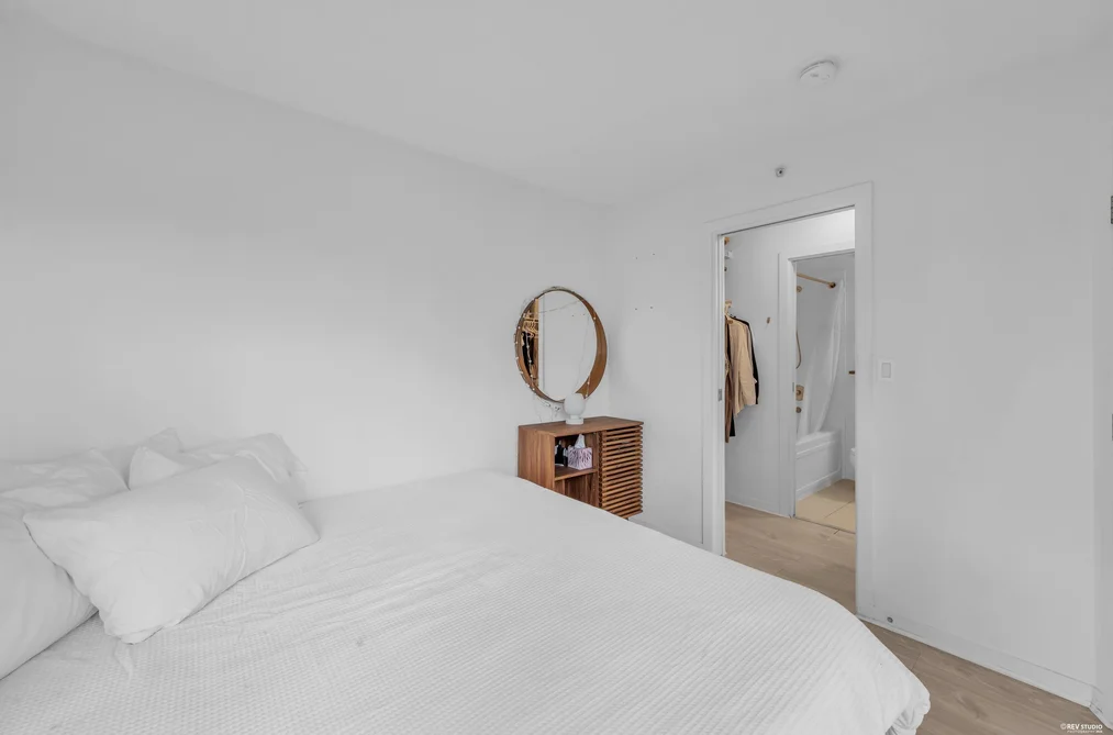 1401 - 928 Homer Street, Vancouver, BC - MLS: R3165170 - Photo 14 1401 - 928 Homer Street, Vancouver, BC - MLS: R3165170 - Photo 14