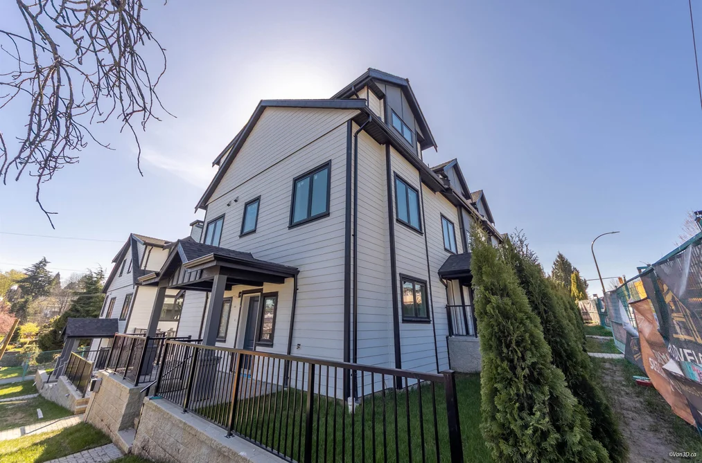 1402 E 18th Ave, Vancouver, BC - MLS: R3173562