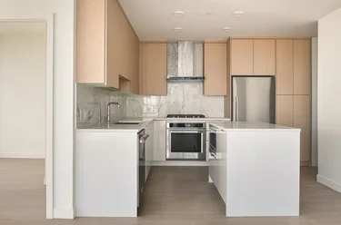699 Whiting Way Unit 1403, Coquitlam, BC - MLS: R3178704