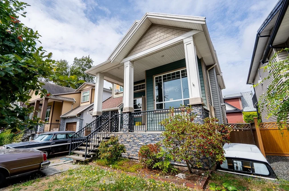 House for sale at 1403 Canil Avenue New Westminster British Columbia - MLS: R3159944