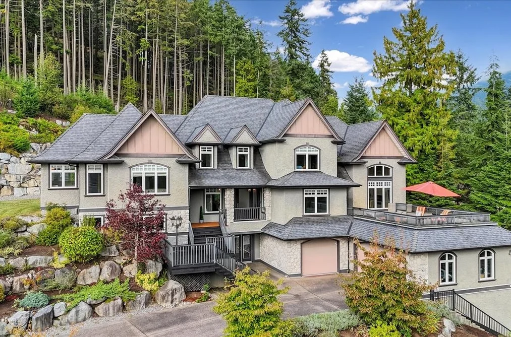 House for sale at 1403 Crystal Creek Drive Anmore British Columbia - MLS: R3056560