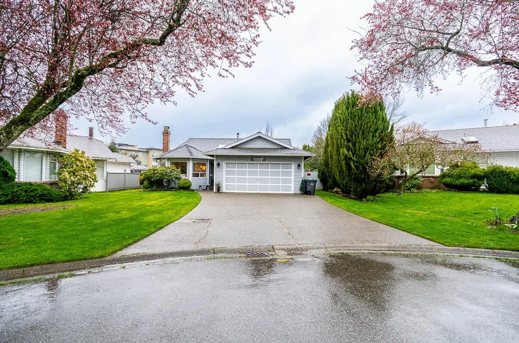 House for sale at 14035 16b Avenue Surrey British Columbia - MLS: R3107780