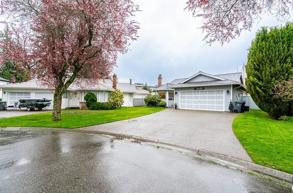 14035 16B AVENUE, Surrey BC V4A 8K3, Surrey BC — Residential for Sale - Photo 2