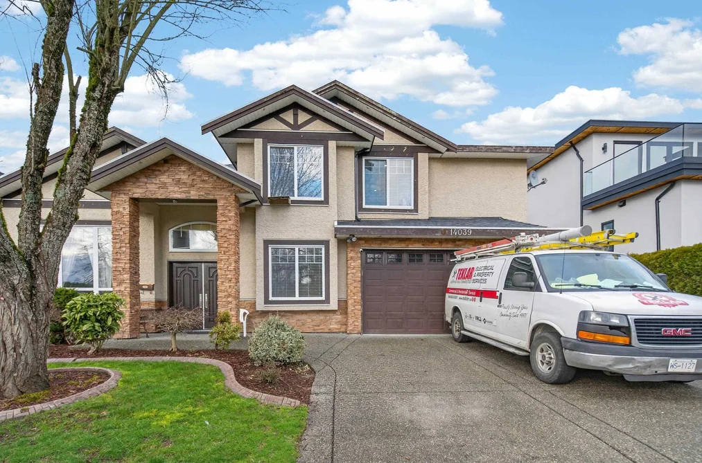 House for sale at 14039 91 Avenue Surrey British Columbia - MLS: R3089754