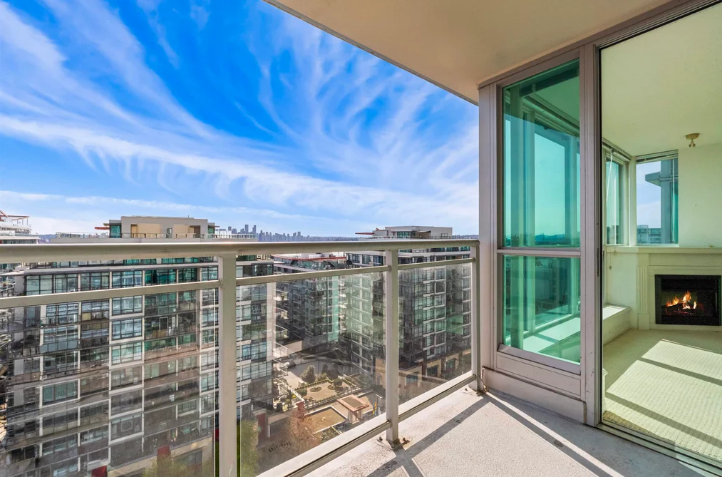 1404 188 E ESPLANADE, North Vancouver BC V7L 4Y1, North Vancouver BC — Residential for Sale - Photo 2