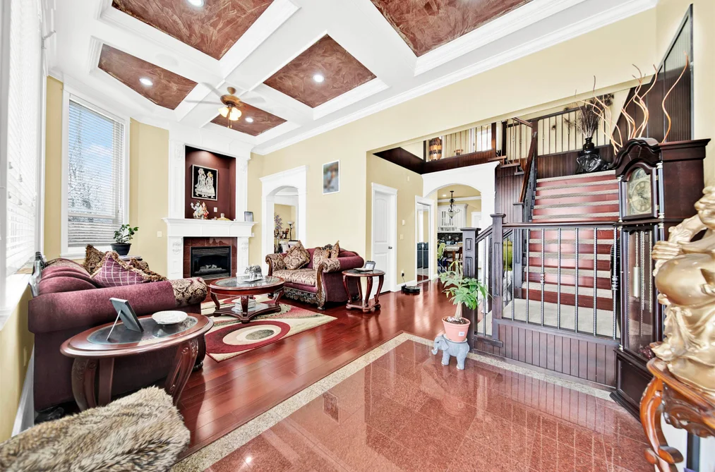 14049 GROSVENOR ROAD, Surrey BC V3R 5G6, Surrey BC — Residential for Sale - Photo 2
