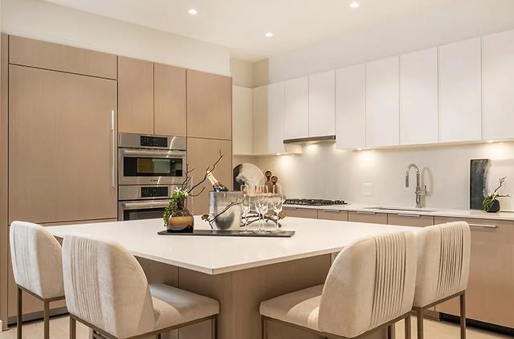 1405 128 W 15TH STREET, North Vancouver BC V7M 1R5, North Vancouver BC — Residential for Sale — Photo 9 of 10