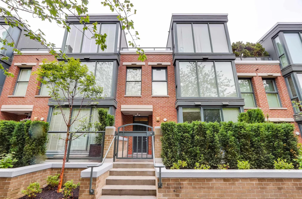Townhouse for sale at 1405 W 7th Avenue Vancouver British Columbia - MLS: R3130963