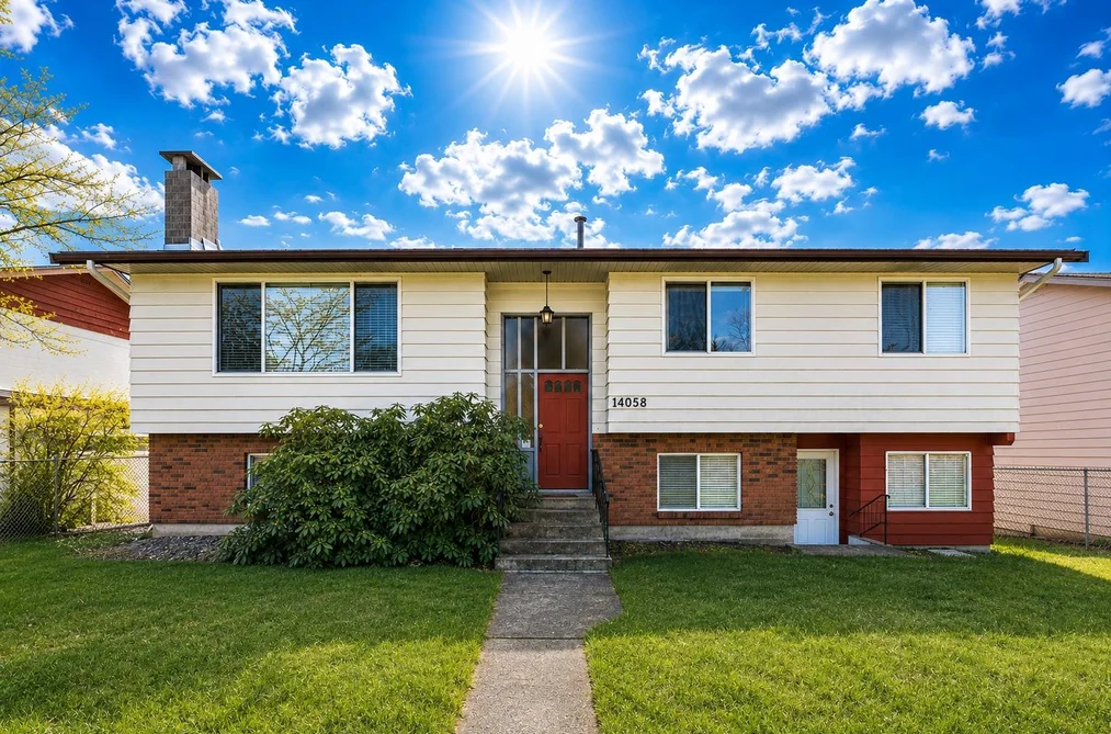 House for sale at 14058 72 Avenue Surrey British Columbia - MLS: R3134178