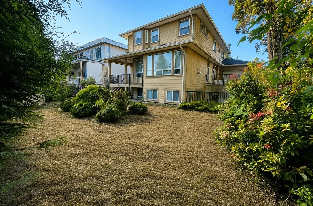 14068 BLACKBURN AVENUE, Surrey BC V4B 2Z7, Surrey BC — Residential for Sale - Photo 3
