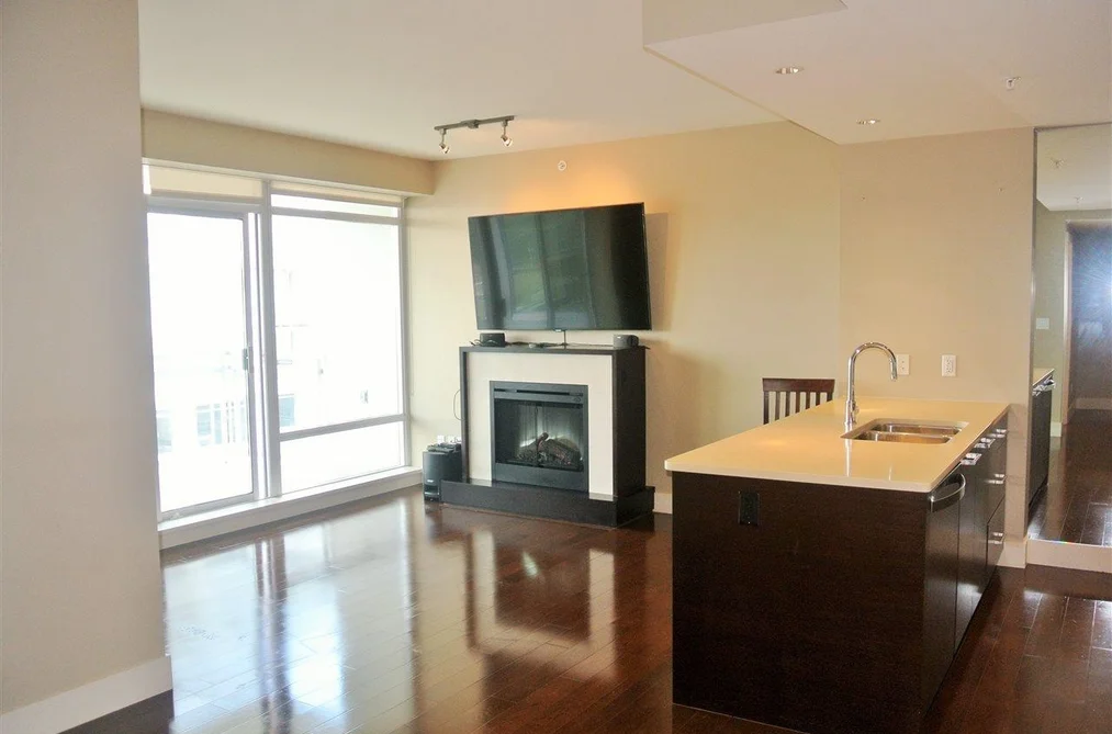 1407 15152 RUSSELL AVENUE, White Rock BC V4B 0A3, White Rock BC — Residential for Sale - Photo 2