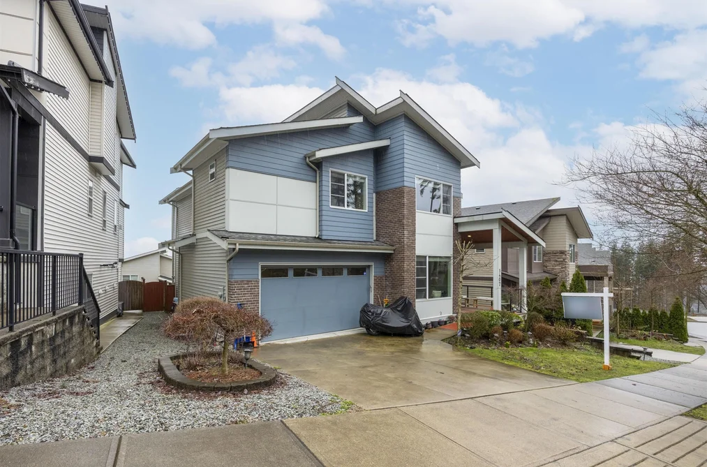 1407 STRAWLINE HILL STREET, Coquitlam BC V3E 0L5, Coquitlam BC — Residential for Sale - Photo 2