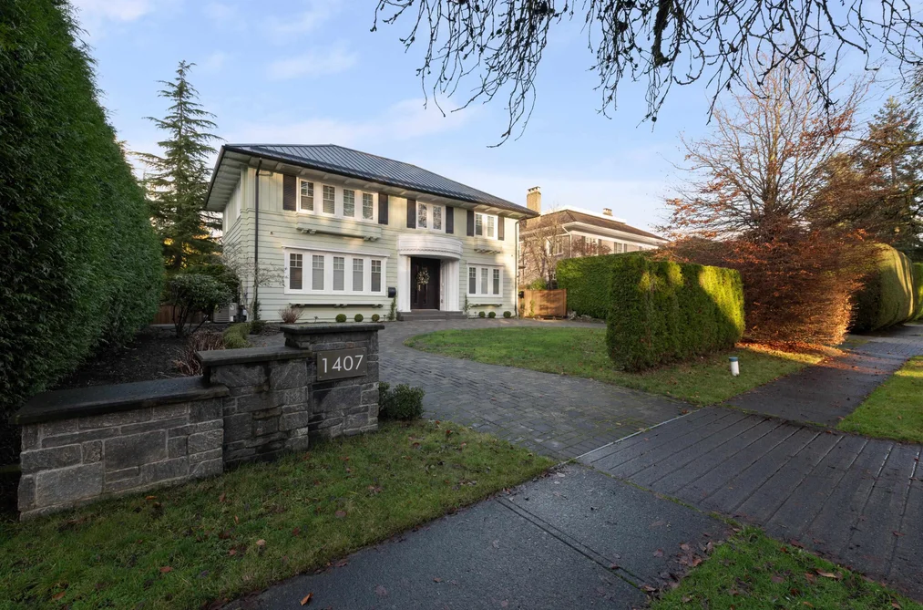 House for sale at 1407 W 33rd Avenue Vancouver British Columbia - MLS: R3074519