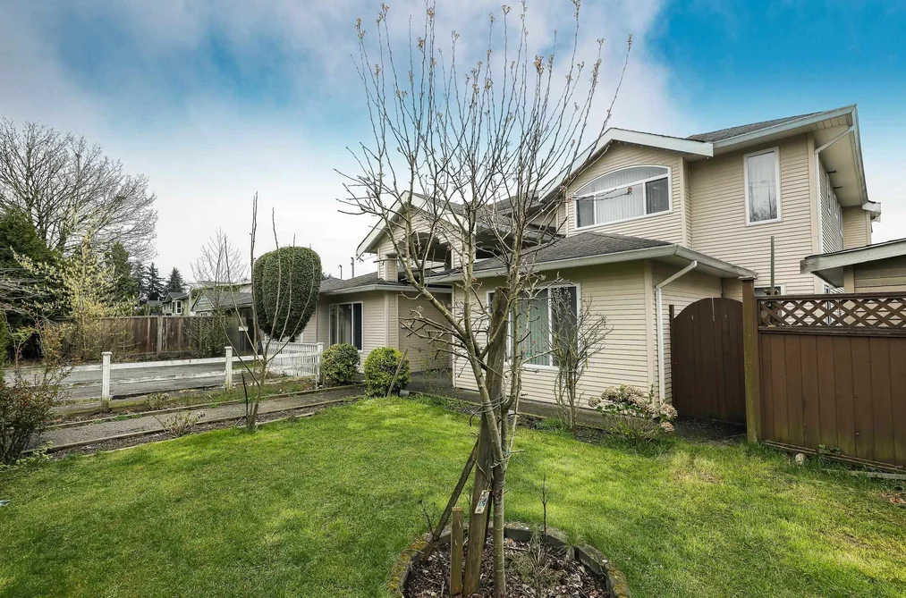 14076 72 AVENUE, Surrey BC V1Y 7P9, Surrey BC — Residential for Sale - Photo 2