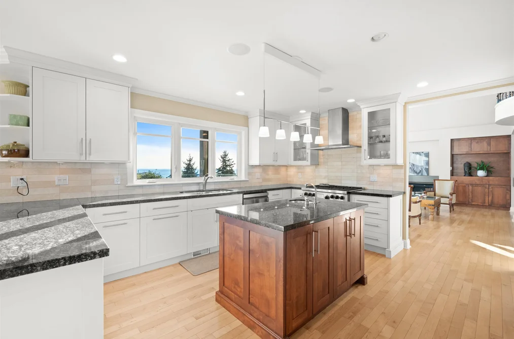 1408 31ST STREET, West Vancouver BC V7V 4P5, West Vancouver BC — Residential for Sale - Photo 2