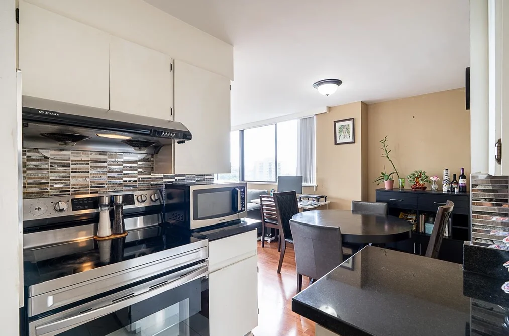 1408 9521 CARDSTON COURT, Burnaby BC V3N 4R8, Burnaby BC — Residential for Sale — Photo 11 of 29