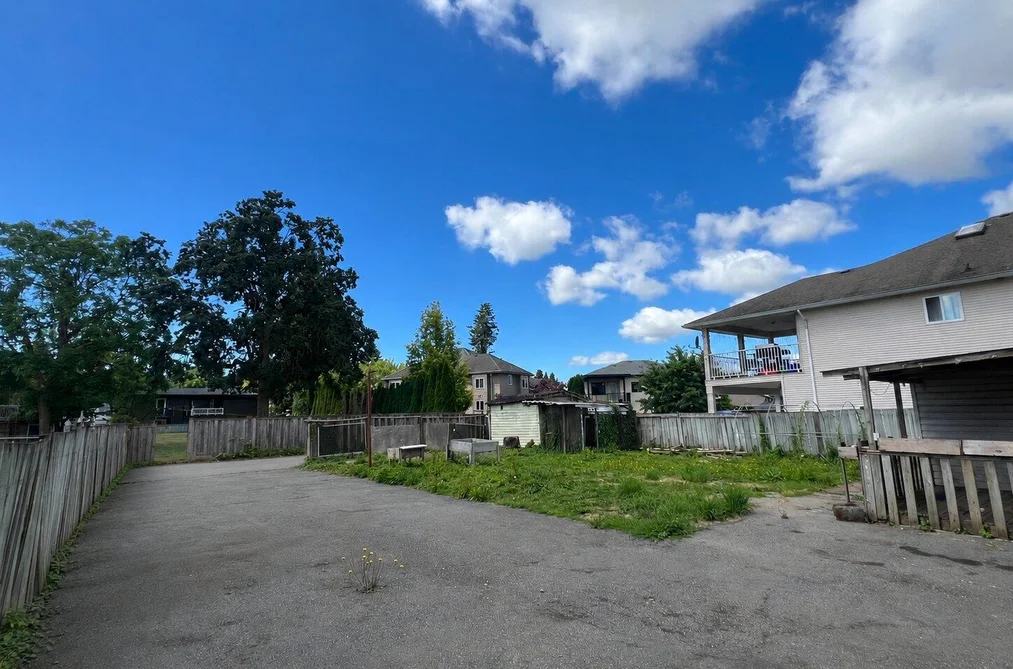 14086 72 AVENUE, Surrey BC V3W 2P8, Surrey BC — Residential for Sale - Photo 2