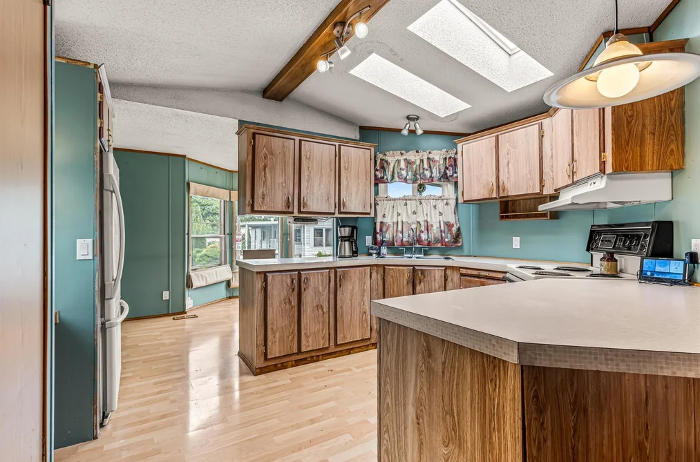 141 145 KING EDWARD STREET, Coquitlam BC V3K 6M3, Coquitlam BC — Residential for Sale - Photo 7