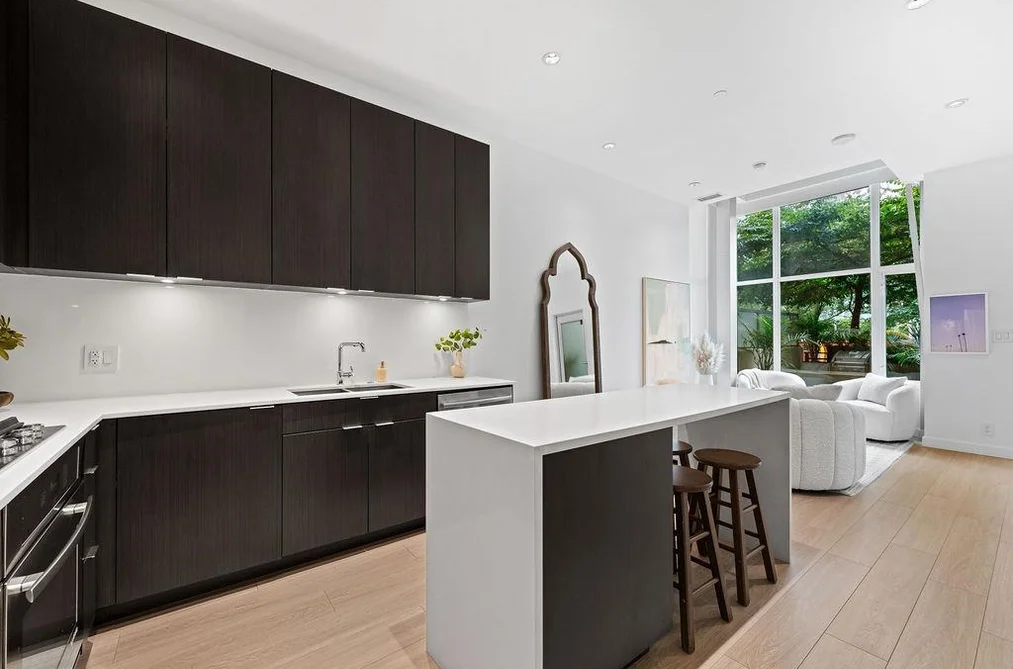 Townhouse for sale at 141 E 1st Avenue Vancouver British Columbia - MLS: R3152569