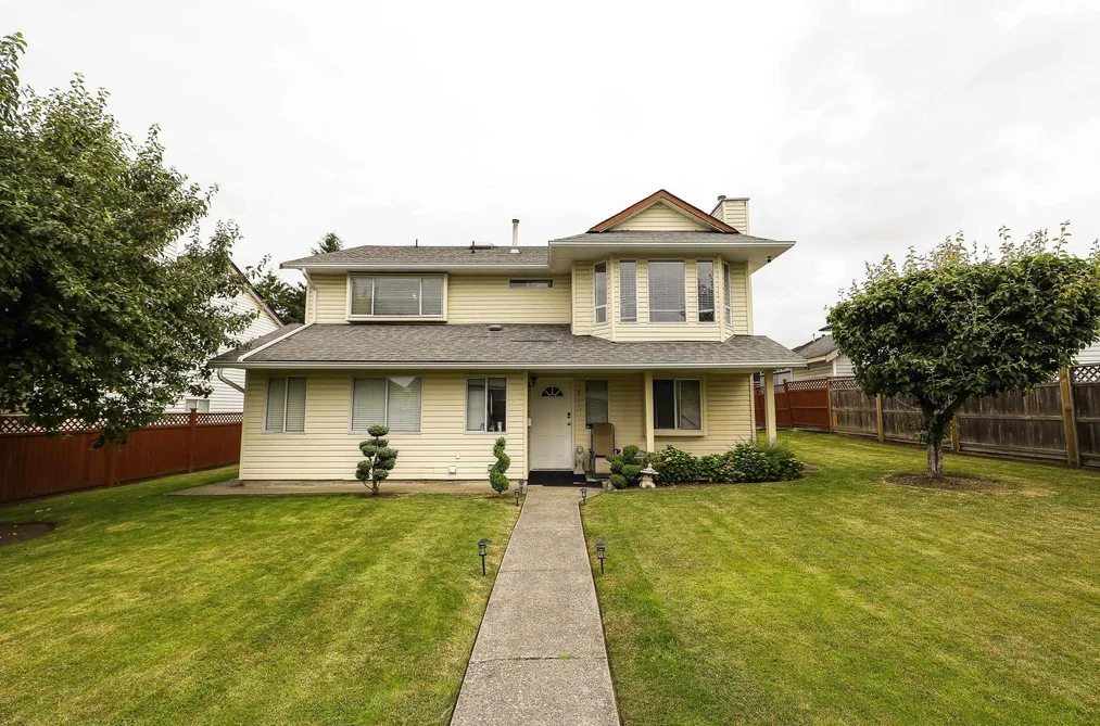14115 88TH AVENUE, Surrey BC V3W 3L5, Surrey BC — Residential for Sale - Photo 2