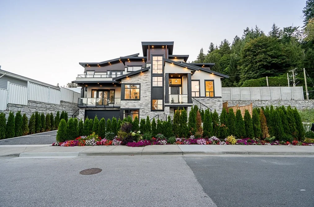 1414 Pipeline Place, Coquitlam, BC - MLS: R3162443 - Photo 3 1414 Pipeline Place, Coquitlam, BC - MLS: R3162443 - Photo 3