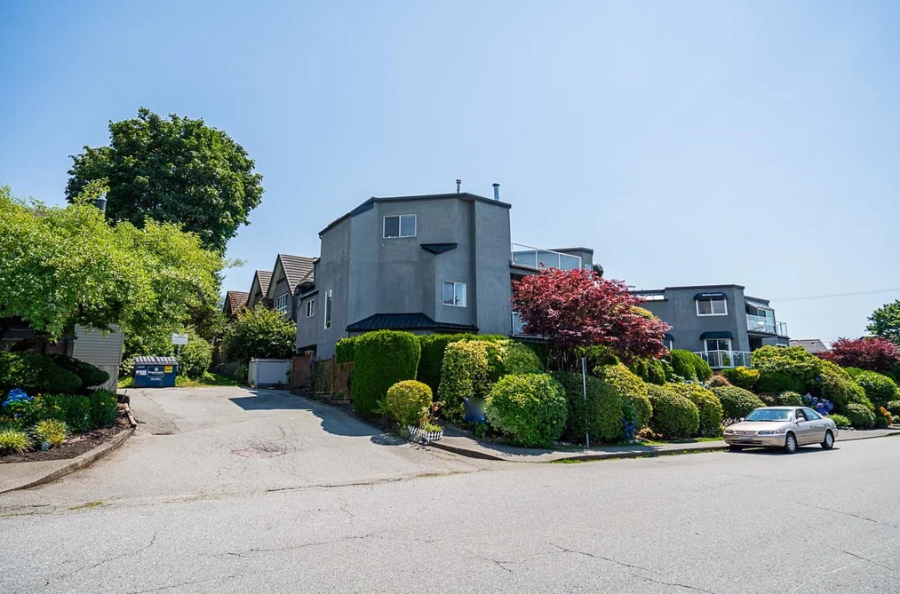 Townhouse for sale at 1416 Mahon Avenue North Vancouver British Columbia - MLS: R3145468