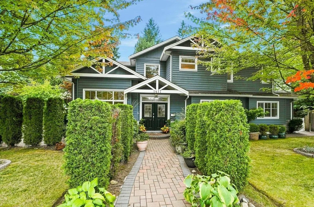 House for sale at 1417 Woods Drive North Vancouver British Columbia - MLS: R3161200
