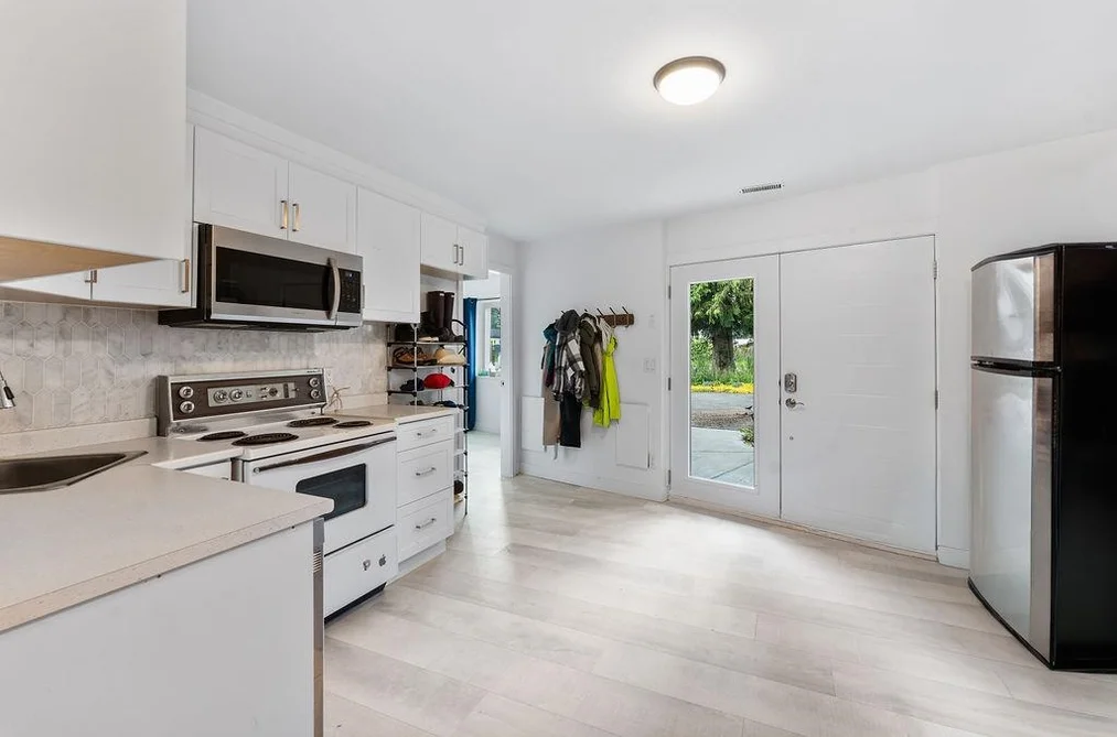 14180 KINDERSLEY DRIVE, Surrey BC V3R 5P5, Surrey BC — Residential for Sale — Photo 17 of 40