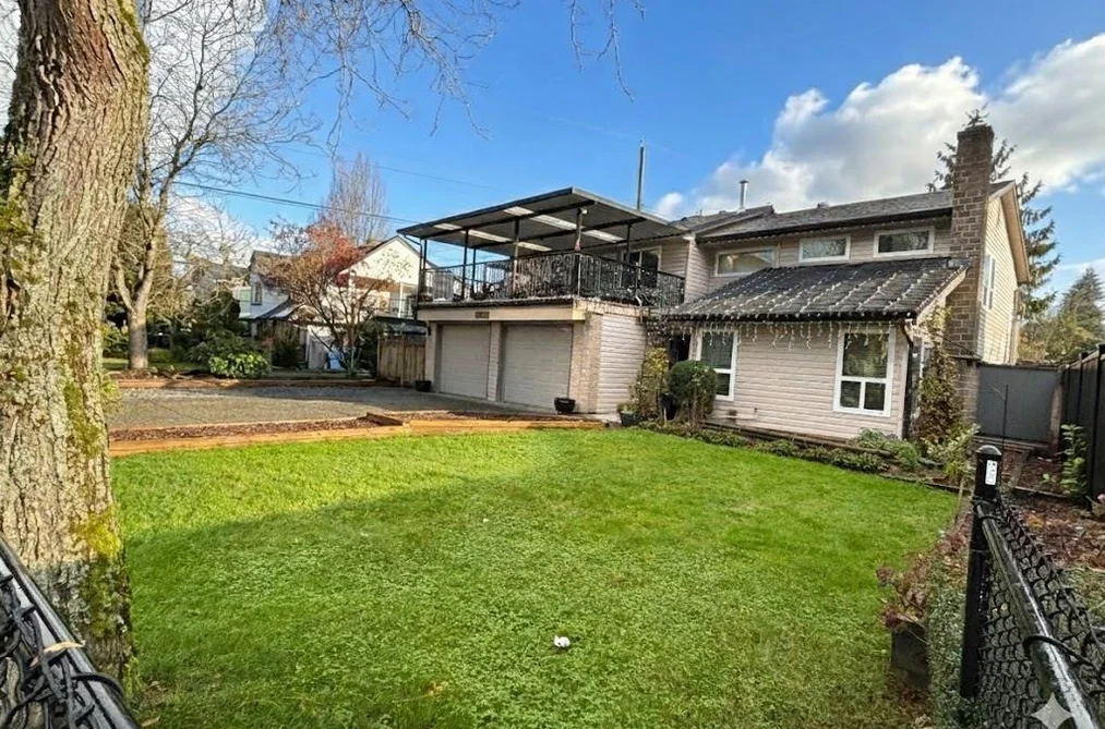 House for sale at 14183 72a Avenue Surrey British Columbia - MLS: R3069099