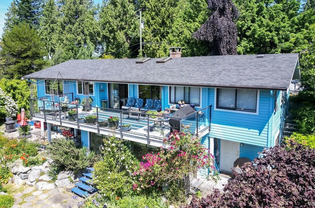 House for sale at 1419 Chaster Road Gibsons British Columbia - MLS: R3104650