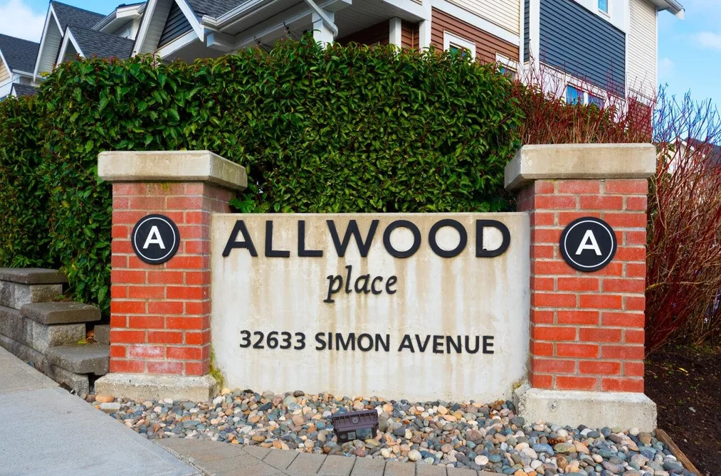 142 32633 SIMON AVENUE, Abbotsford BC V2T 0G9, Abbotsford BC — Residential for Sale - Photo 2