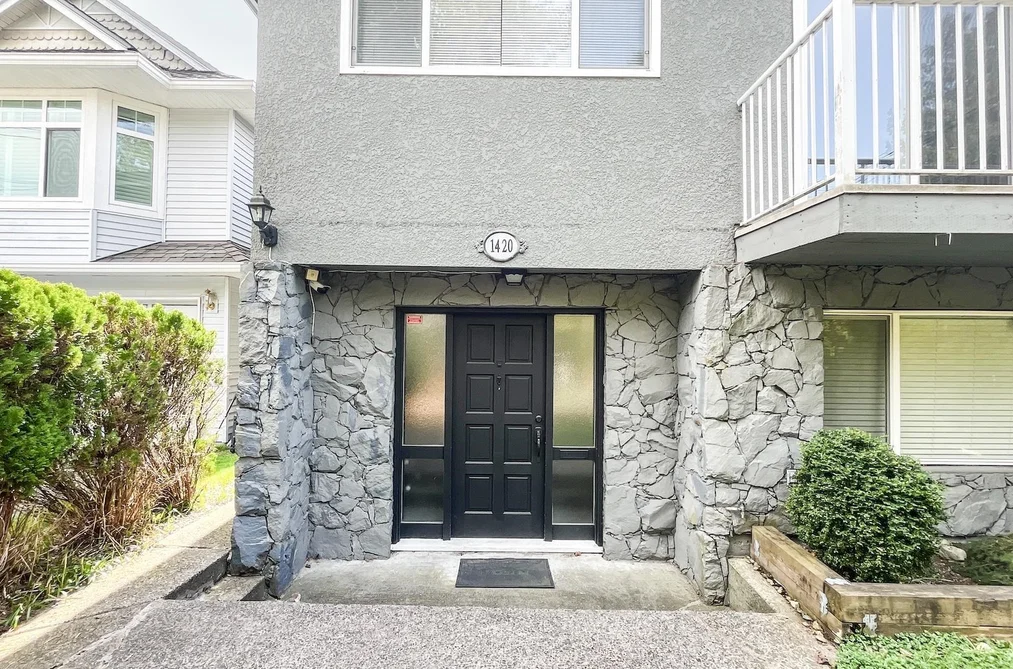 1420 PARK DRIVE, Vancouver BC V6P 2K7, Vancouver BC — Residential for Sale — Photo 2 of 40
