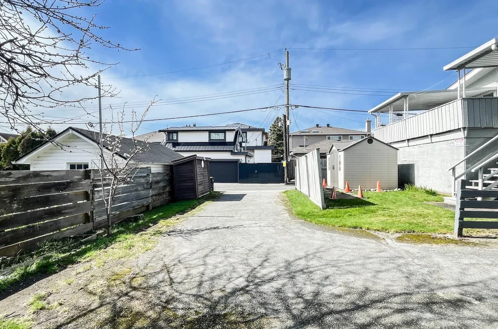 1420 PARK DRIVE, Vancouver BC V6P 2K7, Vancouver BC — Residential for Sale — Photo 39 of 40