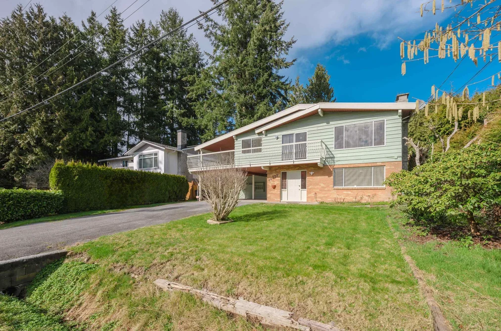 14237 69 AVENUE, Surrey BC V3W 2H8, Surrey BC — Residential for Sale - Photo 2