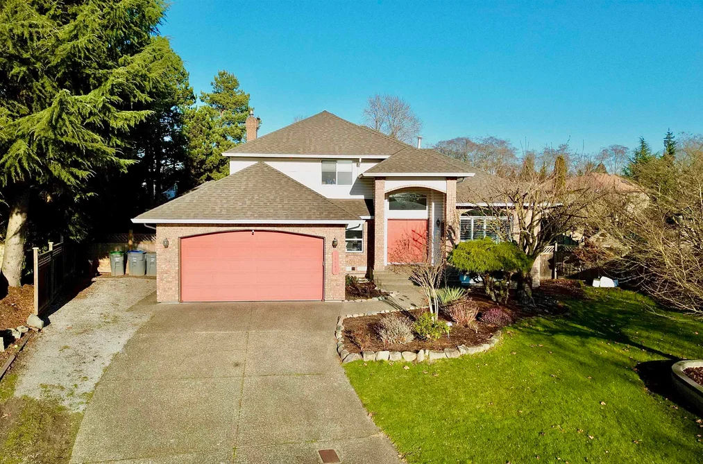 House for sale at 14247 86 Avenue Surrey British Columbia - MLS: R3107122