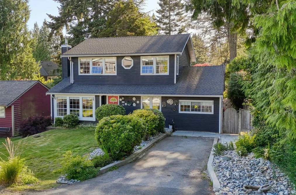 House for sale at 1425 129 Street Surrey British Columbia - MLS: R3128207