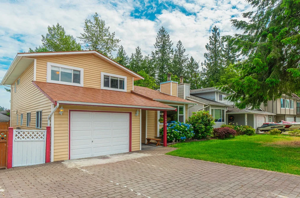 1426 GABRIOLA DRIVE, Coquitlam BC V3E 2B8, Coquitlam BC — Residential for Sale - Photo 2