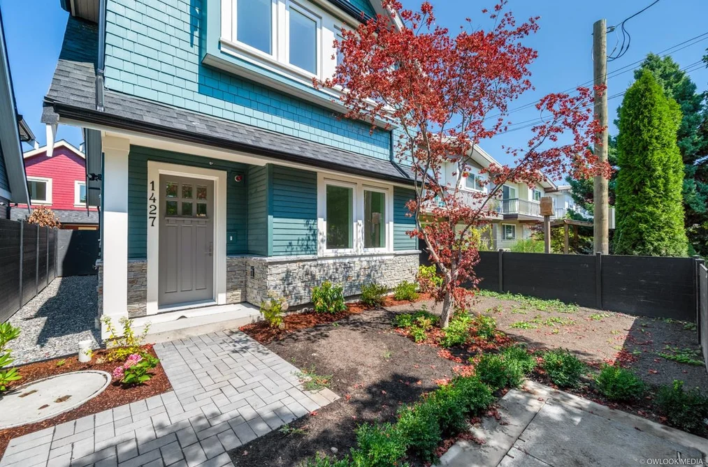 1427 E 27TH AVENUE, Vancouver BC V5N 2W6, Vancouver BC — Residential for Sale - Photo 2